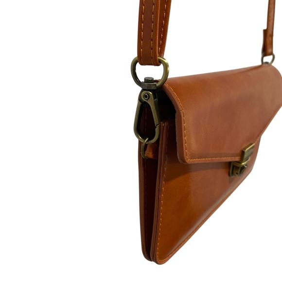 Classic Tan Crossbody Bag with Gold-Tone Lock Clutch Option Small - Picture 11 of 16